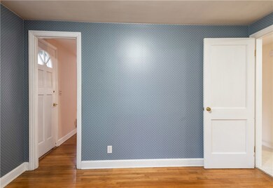 178 Chapmans Ave, Warwick, RI 02886 - photo 7