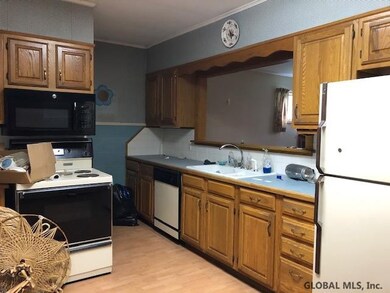 112 E 3rd Ave, Johnstown, NY 12095 - photo 5