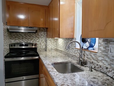 98 Main St unit 5, Stoneham, MA 02180 - photo 4