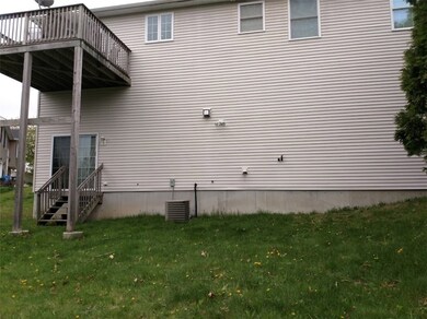 8 Olivia Dr, Cranston, RI 02921 - photo 3