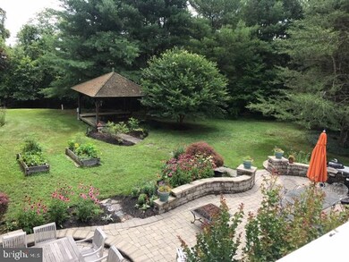 221 Heritage Dr, Columbus, NJ 08022 - photo 6