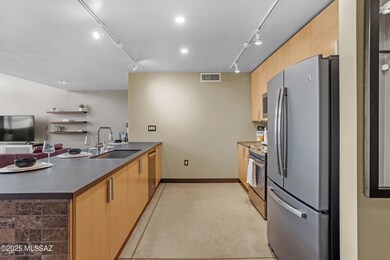 4_1001 s 17th st 112-005