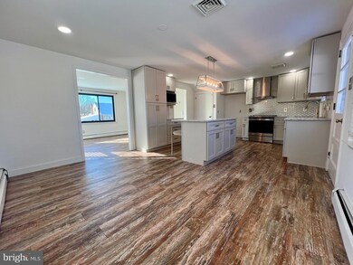 3433 Magnolia Ave, Reading, PA 19605 - photo 5