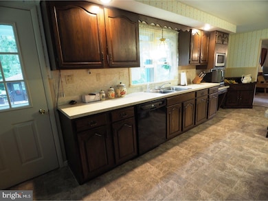 1227 Valley Rd, Tamaqua, PA 18252 - photo 7