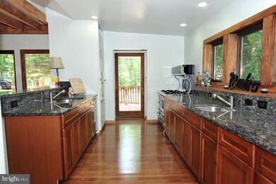 6614 Dearborn Dr, Falls Church, VA 22044 - photo 2