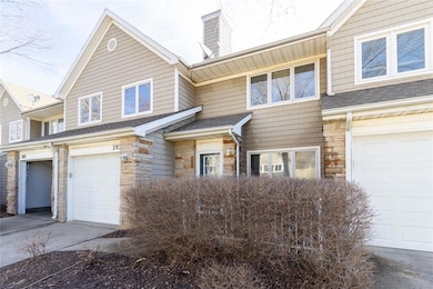 811 Burr Oaks Dr unit 202, West Des Moines, IA 50266 - photo 2