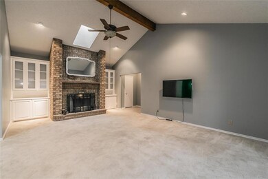 217 Mountainview Dr, Hurst, TX 76054 - photo 4