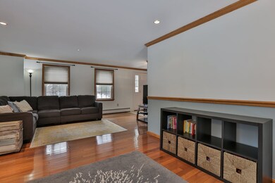 18 Woodside Dr, Londonderry, NH 03053 - photo 5