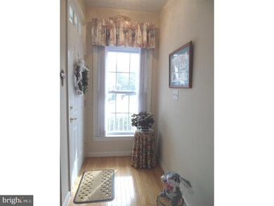 328 Regis Falls Ave, Wilmington, DE 19808 - photo 2