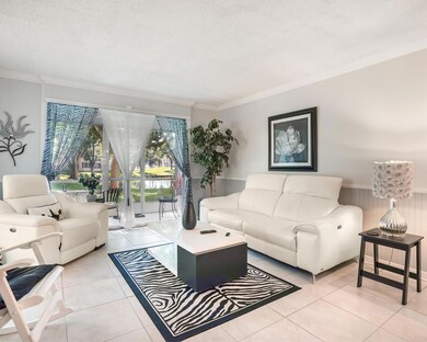 9281 Sunrise Lakes Blvd unit 101, Sunrise, FL 33322 - photo 4