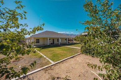 yard/garden area, back of house/porch