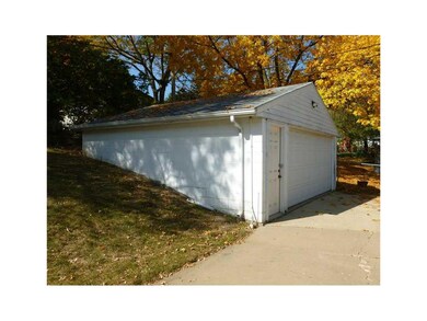Garage.