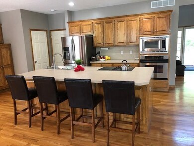Kitchen with large island