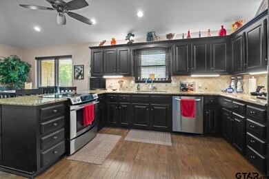 1301 Wimbledon Dr, Tyler, TX 75703 - photo 5