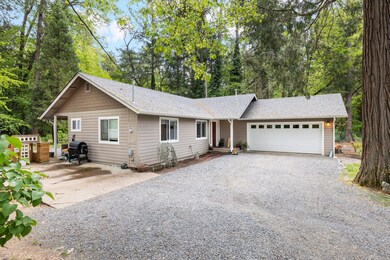 241 Whispering Pines Ln, Grants Pass, OR 97527 - photo 4