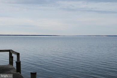 111 Riverview Cir, Colonial Beach, VA 22443 - photo 2