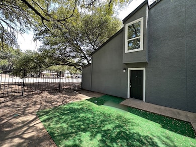 9696 Walnut St unit 105, Dallas, TX 75243 - photo 3