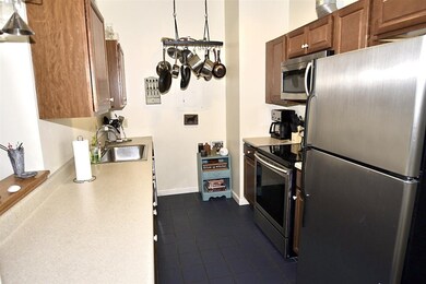 Rivermoor Landing unit 32, Newmarket, NH 03857 - photo 3