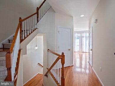 12564 Royal Wolf Place, Fairfax, VA 22030 - photo 7