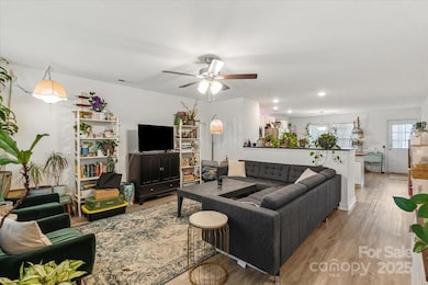 1526 Shepard St, Kannapolis, NC 28083 - photo 3