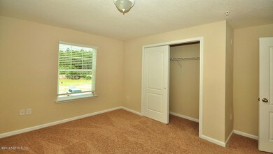 105Valencia_Bedroom2