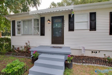 1702 Truman Dr NE, Huntsville, AL 35801 - photo 4