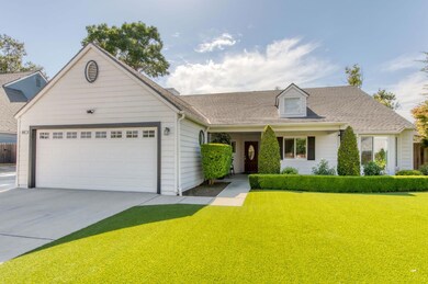 948 N Adler Ave, Clovis, CA 93611 - photo 5