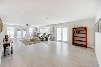 Front family/living area.