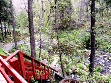 2 - 9725 Steps to Creek