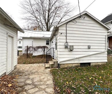 811 N Cory St, Findlay, OH 45840 - photo 5