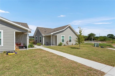 1405 Quitaca Dr, Edinburg, TX 78541 - photo 4