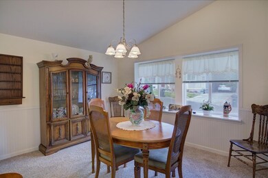 109 NW Wrightwood Cir, Grants Pass, OR 97526 - photo 4