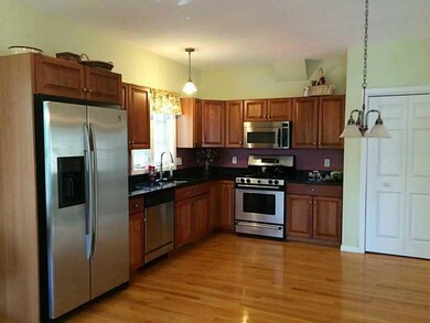 12 Queen of Roses Ln, Uxbridge, MA 01569 - photo 6