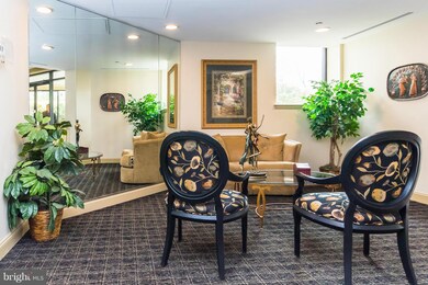 3031 Fallstaff Rd unit 206C, Baltimore, MD 21209 - photo 2