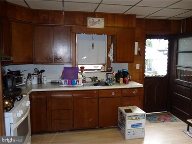 406 Ridgeway St, Gloucester City, NJ 08030 - photo 5