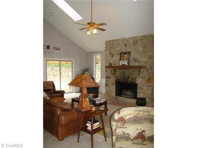 2281 Steppingstone Ln, Asheboro, NC 27205 - photo 4