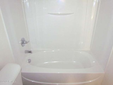 023-244979 - Bathroom 2 Shower Tub