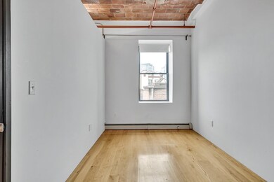 717 Atlantic Ave unit 7D, Boston, MA 02111 - photo 6