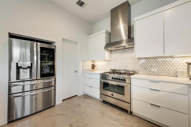 2203 Chunk Ct, Dallas, TX 75206 - photo 6