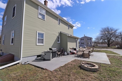 28 Walton St, Westerly, RI 02891 - photo 3