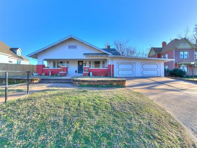 417 E Springer Ave, Guthrie, OK 73044 - photo 2