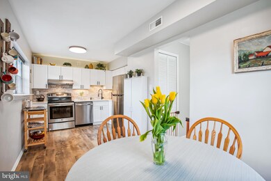 4165 Pleasant Meadow Ct unit 97C, Chantilly, VA 20151 - photo 3