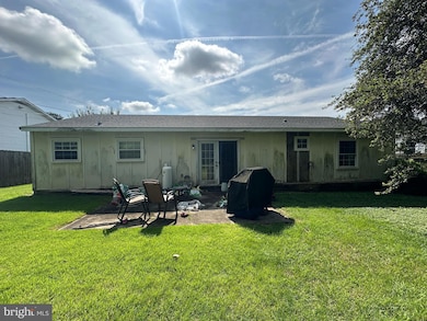 417 S Georgia Ave, Martinsburg, WV 25401 - photo 7