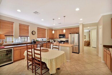 Eat-In Kitchen