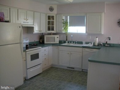 2807 Wakefield St, Colonial Beach, VA 22443 - photo 5