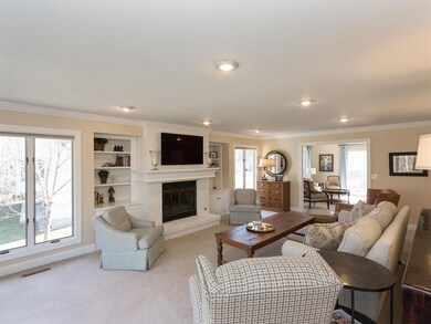 3570 Timberline Dr NE, Cedar Rapids, IA 52402 - photo 3