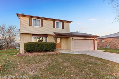 37643 Douglas Ct, Sterling Heights, MI 48310 - photo 3