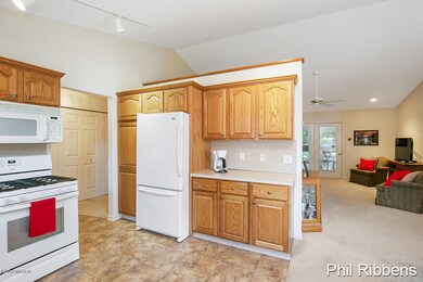 1464 Hamily Ct NE, Grand Rapids, MI 49505 - photo 5