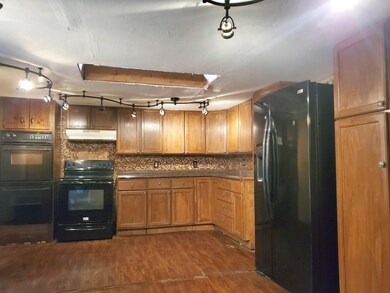 68 Railroad St, Enosburg, VT 05450 - photo 3