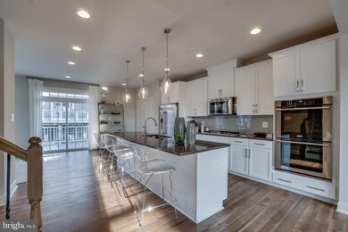 3105 Duvall Ridge Rd, Landover, MD 20785 - photo 5